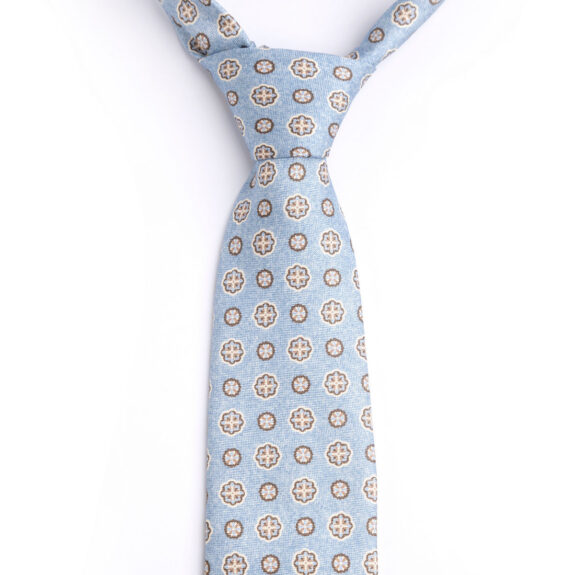 Cravatta-uomo-in-seta-azzurra-fiori-geometrici-3
